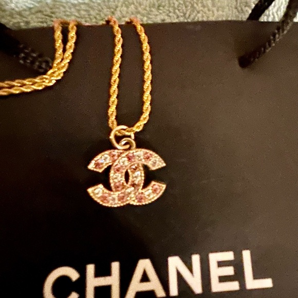 CHANEL Gold Necklace with Pink Accents - Picture 1 of 2